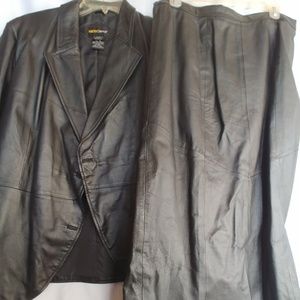 Metrostyle pre-owned genuine black laather suit